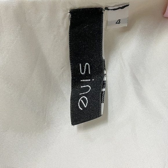 Sine Strapless Bow Accent Metallic Tan Dress — Size 4 - Picture 4 of 5